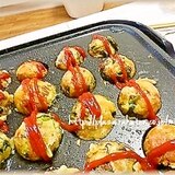 たこ焼き器でカリッとピザボール